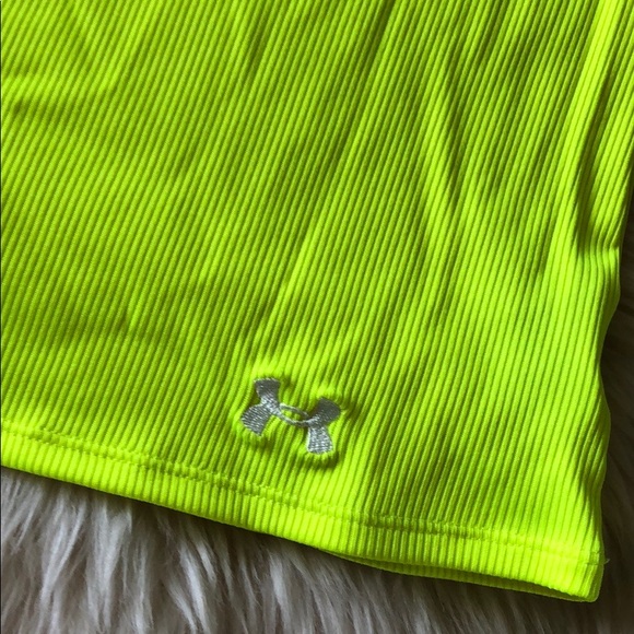 EUC Under Armour Tank - Picture 2 of 4